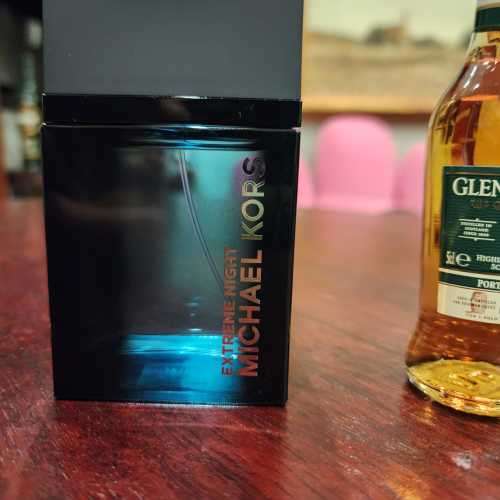 Michael Kors Extreme Night Perfume