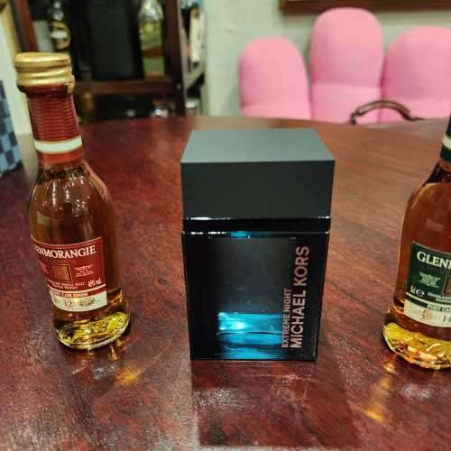 Michael Kors Extreme Night Perfume