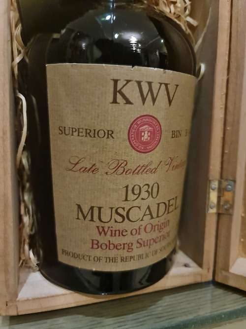 Rare 1930 KWV Muscadel in wooden box