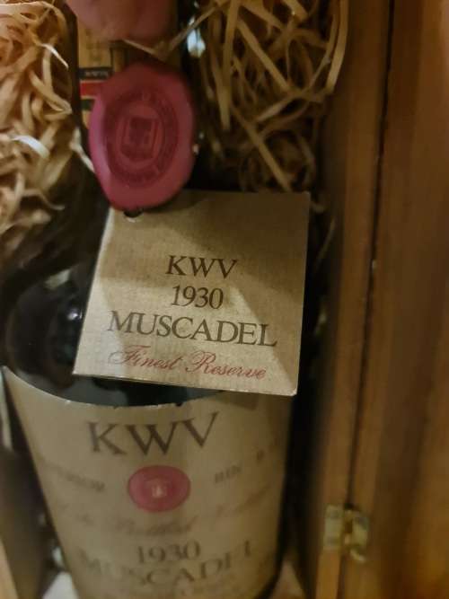 Rare 1930 KWV Muscadel in wooden box