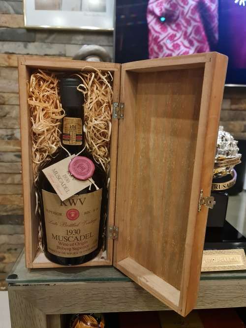 Rare 1930 KWV Muscadel in wooden box