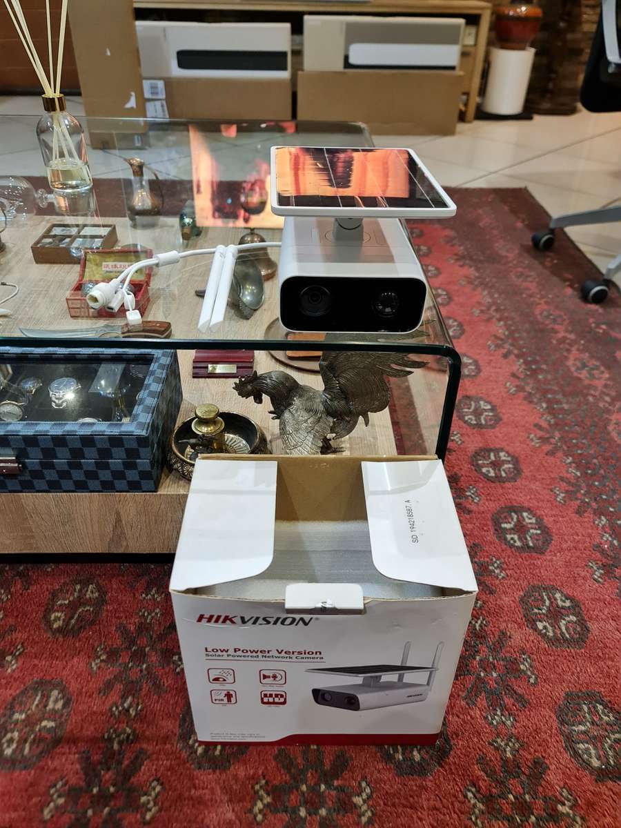 Hikvision 4MP Solar 4G Network Camera