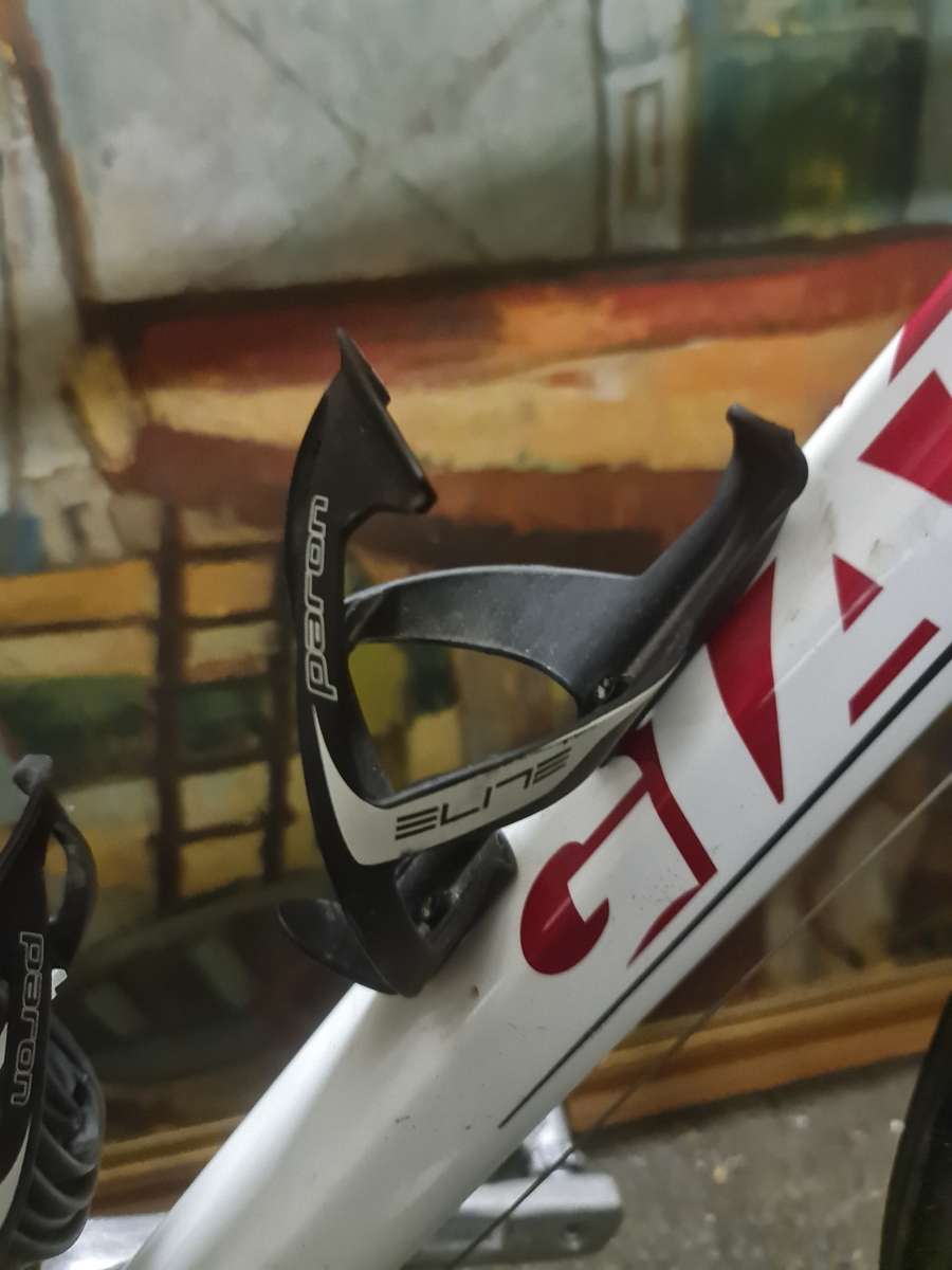 Giant Defy 9 Number 4 Road Bike and Lazer D2 Helmet