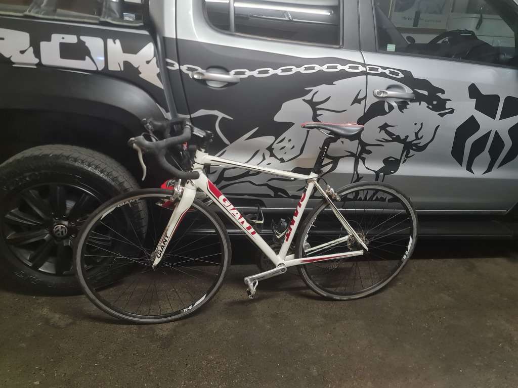 Giant Defy 9 Number 4 Road Bike and Lazer D2 Helmet