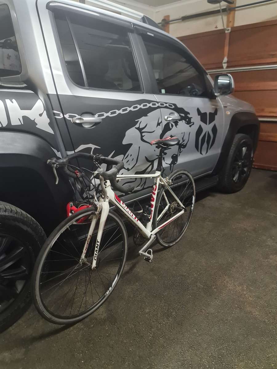 Giant Defy 9 Number 4 Road Bike and Lazer D2 Helmet