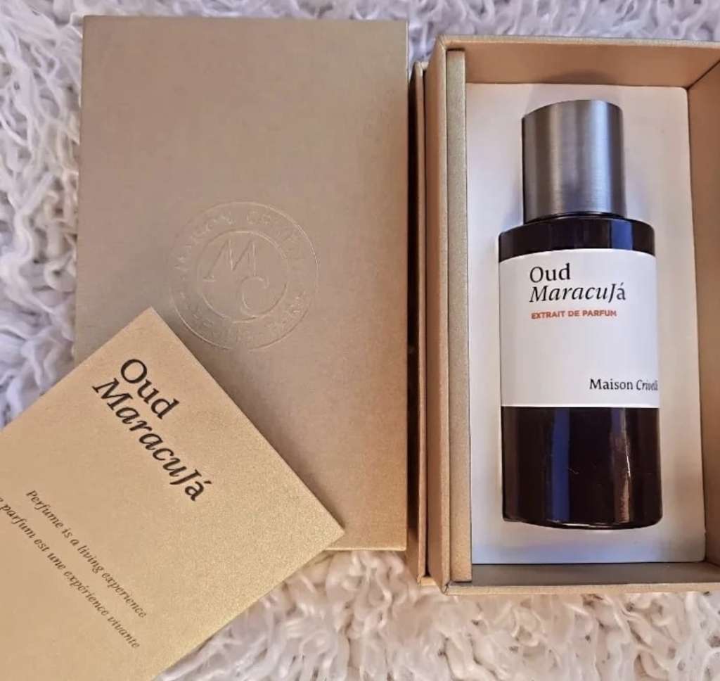 Maison Crivelli Oud Maracuja Extrait de Parfum