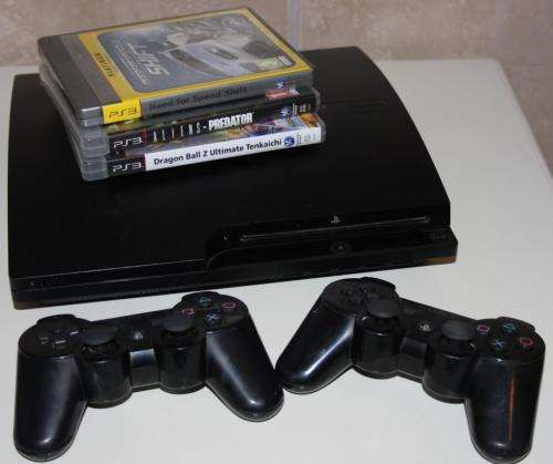 Ps3 (320GB) + 3 Games