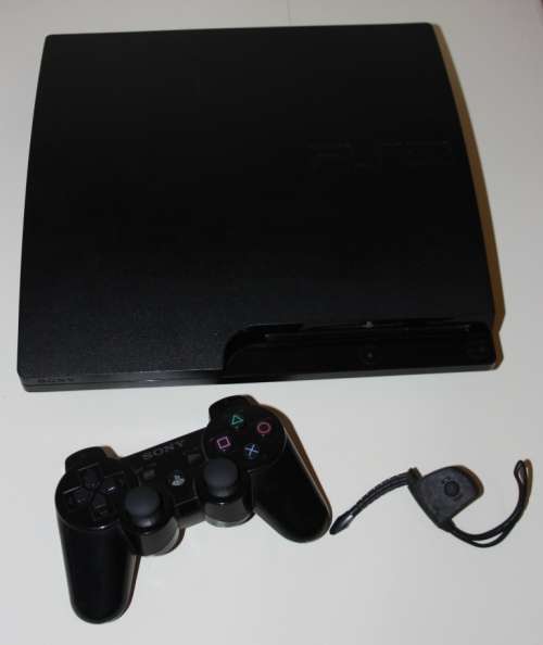 Ps3 (320GB) + Bluetooth Headset
