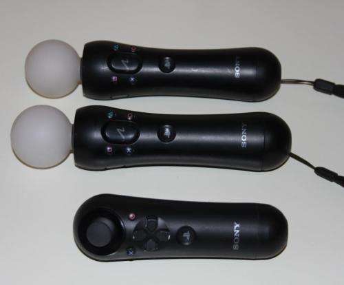 Ps3 MOVE Controllers + Starter Disc