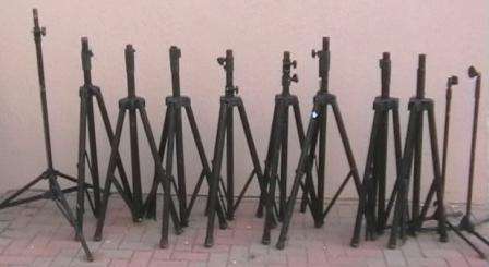 9 x SPEAKER + 2 x MIC STANDS