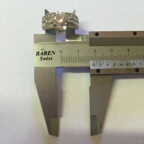 ***BARGAIN*** 925 STERLING SILVER FASHION LADIES RING SIZE 9 (FREE SHIPPING)