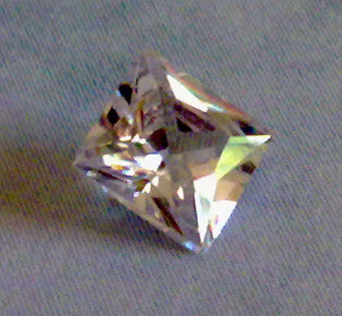 PRINCESS FACET - ICE WHITE DIAMOND SIMULANT - 1.57 CT
