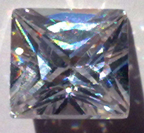 *** PRINCESS FACET - ICE WHITE DIAMOND SIMULANT - 1.77 CT ***