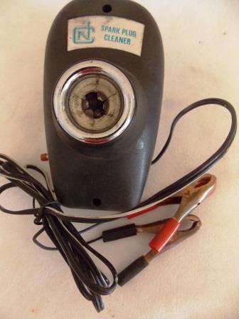 SPARK PLUG CLEANER