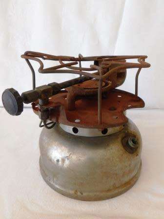 COLEMAN SINGLE BURNER CAMP STOVE - NOT TESTED