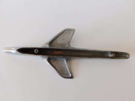 1951 CHEVY FLEETLINE DELUXE ROCKET HOOD ORNAMENT