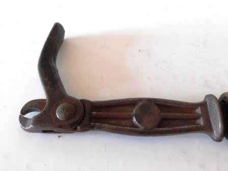 SURE GRIP NAIL PULLER NO 66 MADE BY BRIDGEPORT HARDWARE U.S.A.