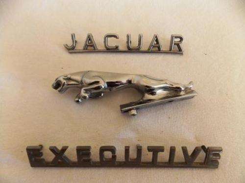 EXECUTIVE JAGUAR HOOD ORNAMENT
