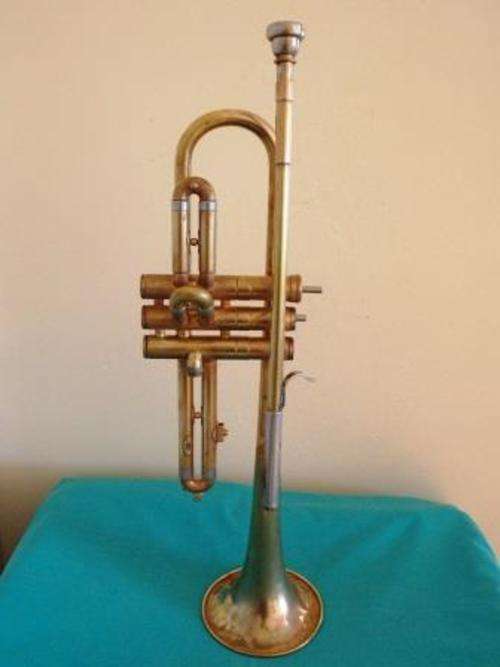 SWALLOW TRUMPET (NOT COMPLETE)