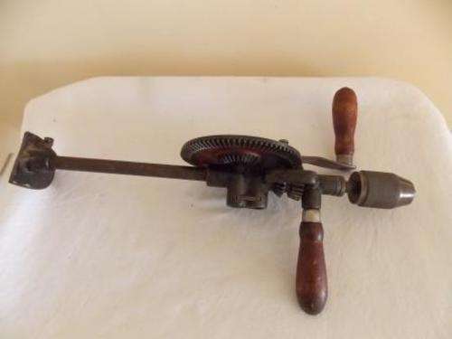 MILLERS FALLS 2 SPEED HAND DRILL
