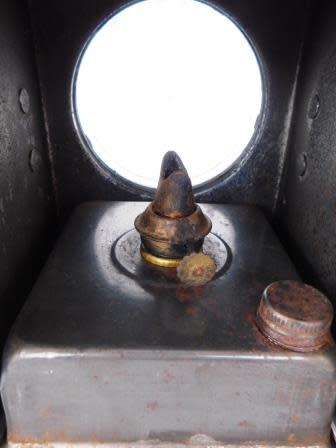 SAR SIGNAL LANTERN WITH BURNER (NOT TESTED)