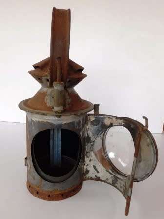 SA RAILWAYS LAMP WITH BLUE AND RED LENSES IN TACT