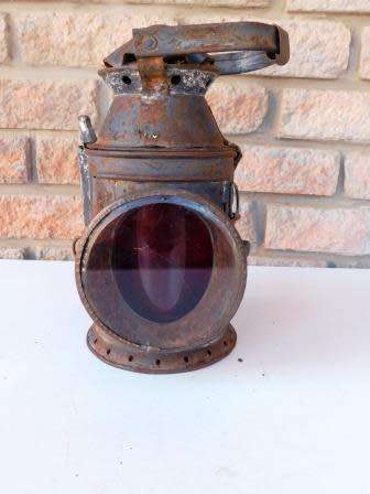SA RAILWAYS LAMP WITH GREEN AND RED LENSES - RED LENS CRACKED
