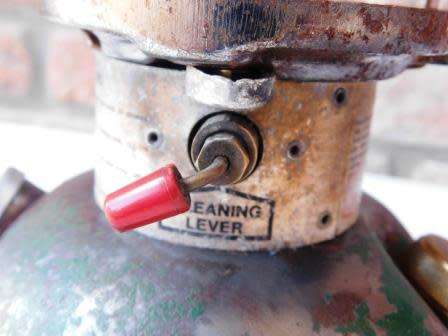 COLEMAN 201 PARAFFIN LAMP