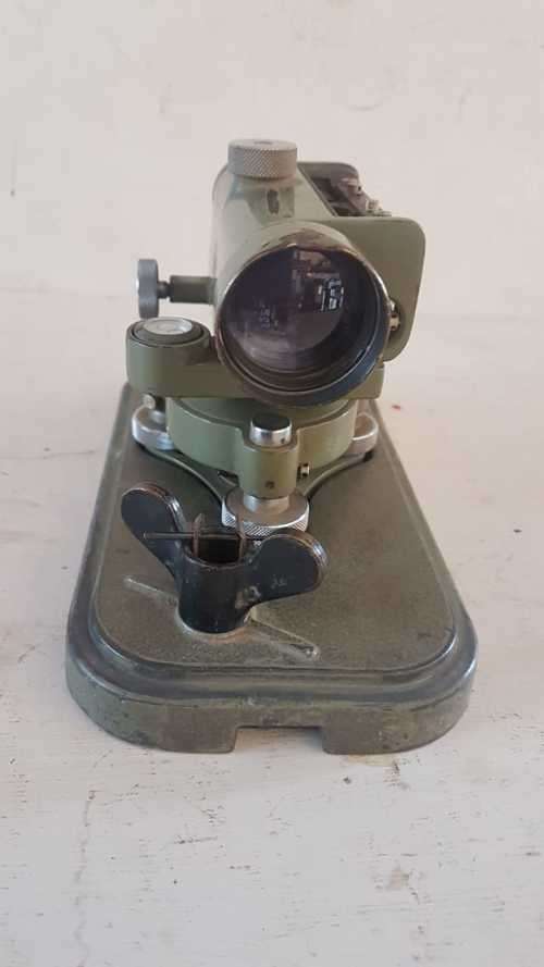 Small Wild Heerbrugg  Engineers Level No 10 with original steel case C1960's