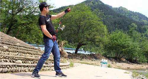 Beautiful High Performance 99% Carbon Fiber Telescopic Fishing Rod 2.4m