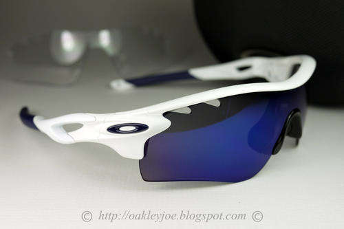 BRAND NEW Mens Oakley Radar White & Blue Sunglasses *LIMITED STOCK*