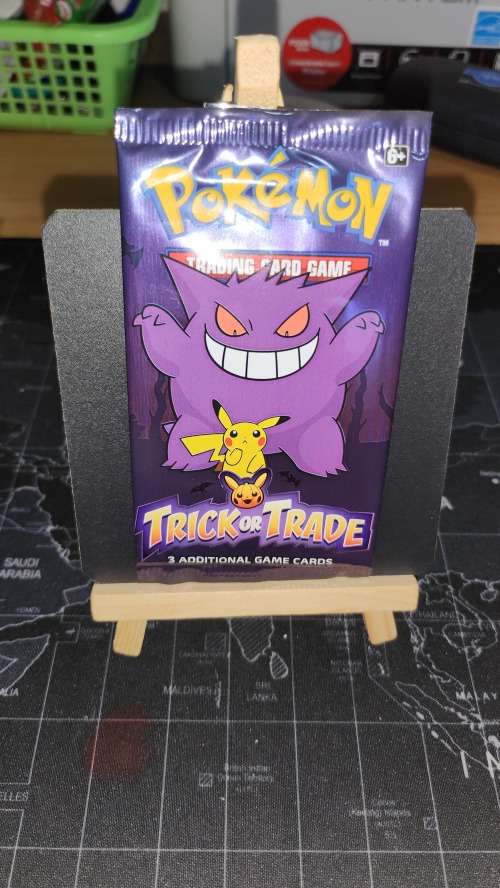 Pokemon trick or trade booster pack