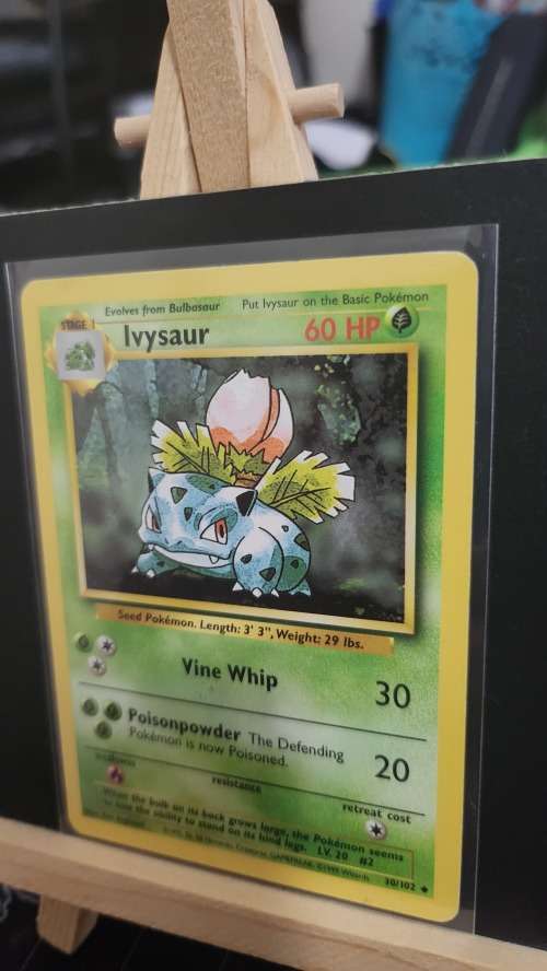 original pokemon cards- Ivysaur(1999)