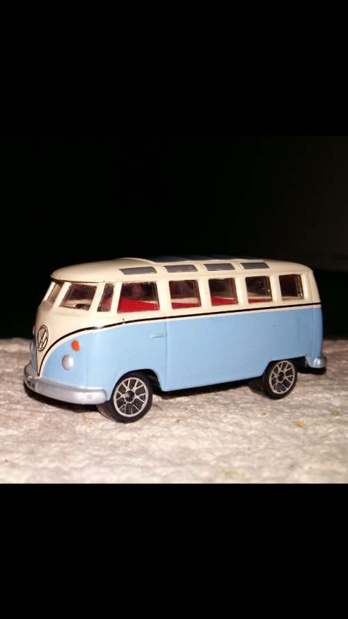 Volkswagen  Vw Realtoy Microbus combi  blue(not Hotwheel)