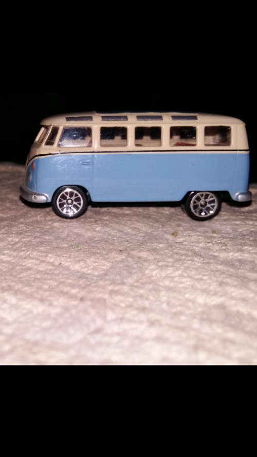 Volkswagen  Vw Realtoy Microbus combi  blue(not Hotwheel)