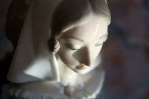 Retired Lladro `Embroidery Lady`