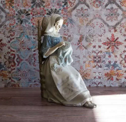 Retired Lladro `Embroidery Lady`