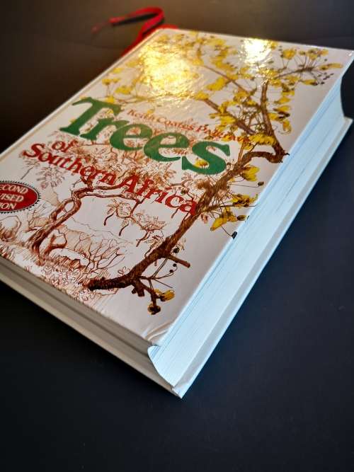 Trees of Southern Africa by Keith Coates Patgrave