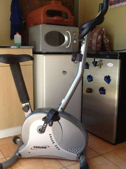 TROJAN SHAPE 200 FITNESS BIKE