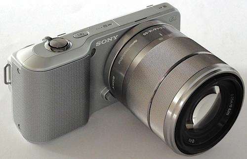 ***AS NEW***14.2 MEGA PIXELS SONY NEX ALPHA 3 CAMERA WITH 18-55mm LENS
