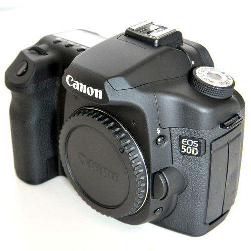 ***CLEARANCE SALE*** 15.1MEGAPIXELS Canon EOS 50D WITH 18-135mm IS STM LENS
