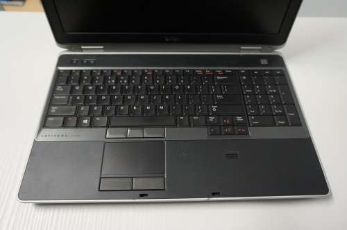 **DELL LATITUDE E6530 CORE i7-3520M, 8GB RAM 320GB HDD DVDRW,WEBCAM,3G, 1GB GRAPHICS, WIN 10 PRO