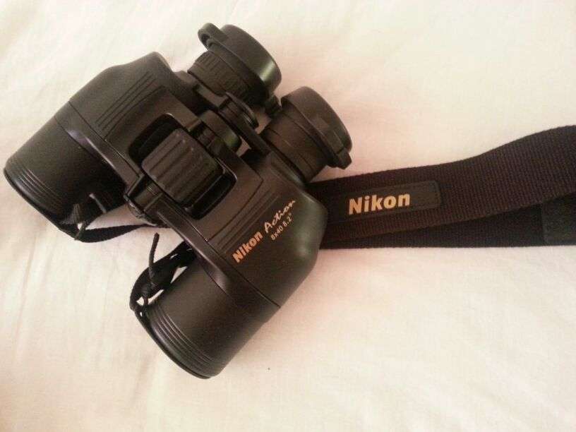 Nikon 8x40 Action Poro Prism Binoculars Almost New