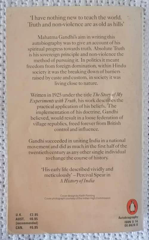 M. K. Ghandi - An Autobiography (The Story of My Experiments with Truth)