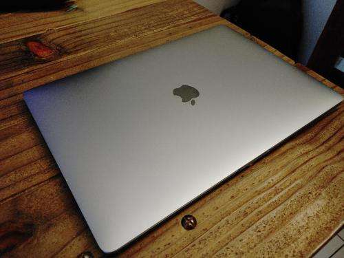 2018 Mackbook Pro with Touchbar