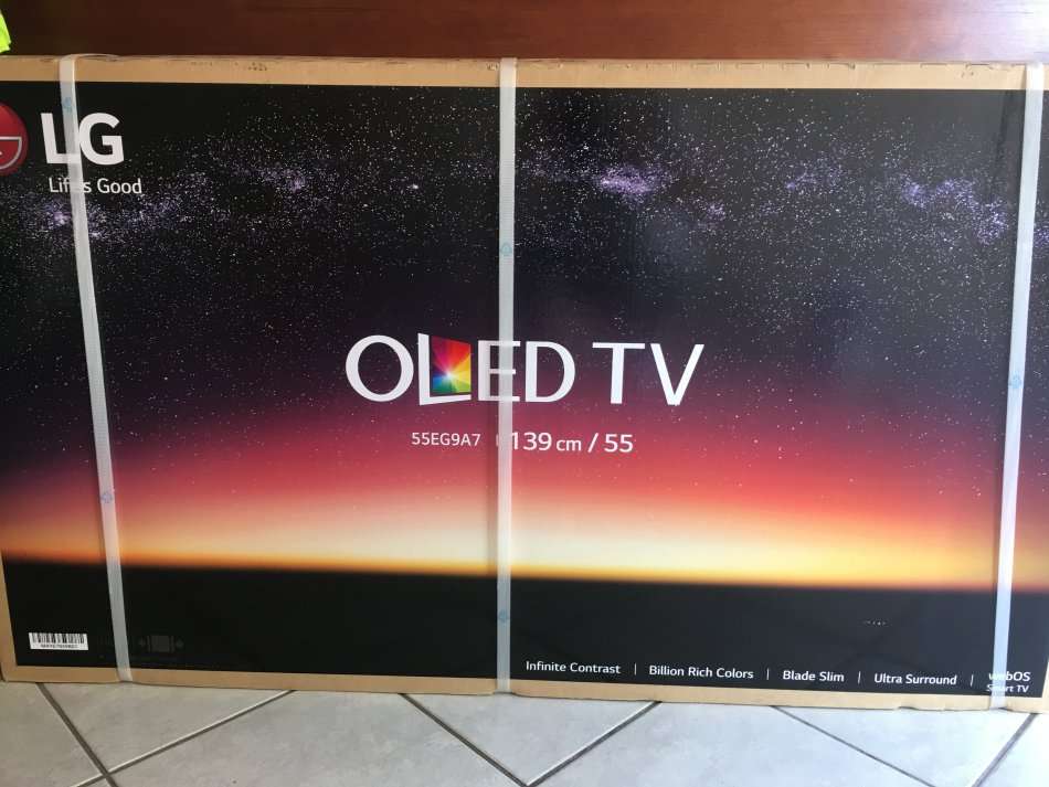 NEW LG 55' OLED HD TV