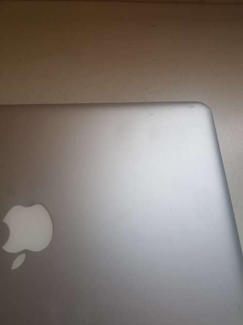 Apple MacBook Pro Core 2 Duo ( Damaged please read the add )