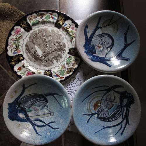 SHORT PERIOD SPECIAL - R70 BOX SPECIAL - DECORATIVE PLATES