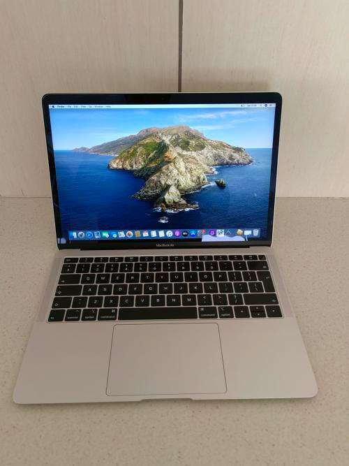 2018 Apple MacBook Air | 13` Retina Display | Core i5 | 128SSD | 8GB Ram | Grey