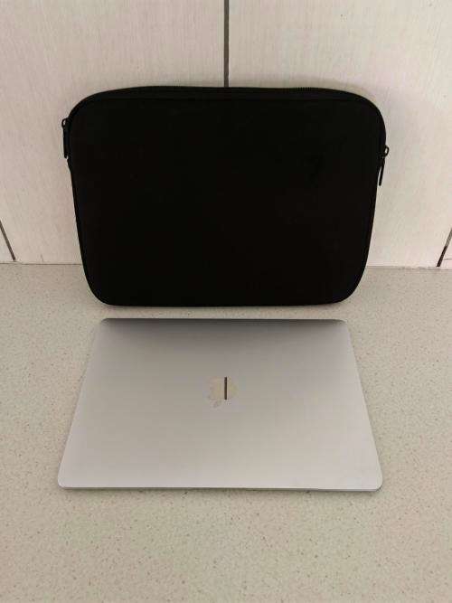 2018 Apple MacBook Air | 13` Retina Display | Core i5 | 128SSD | 8GB Ram | Grey